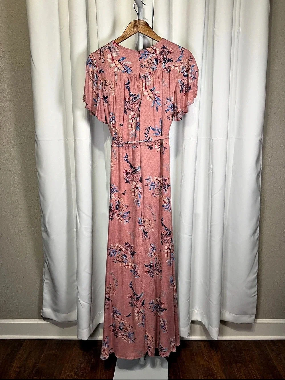 Lulus beautiful women’s